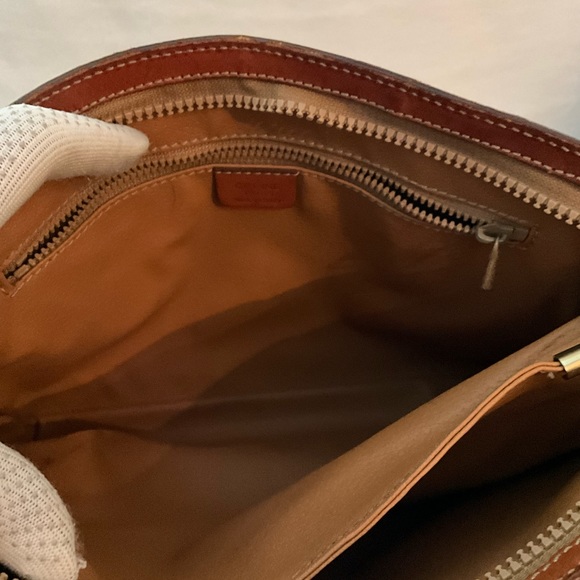 Celine Clutch - Picture 8 of 13